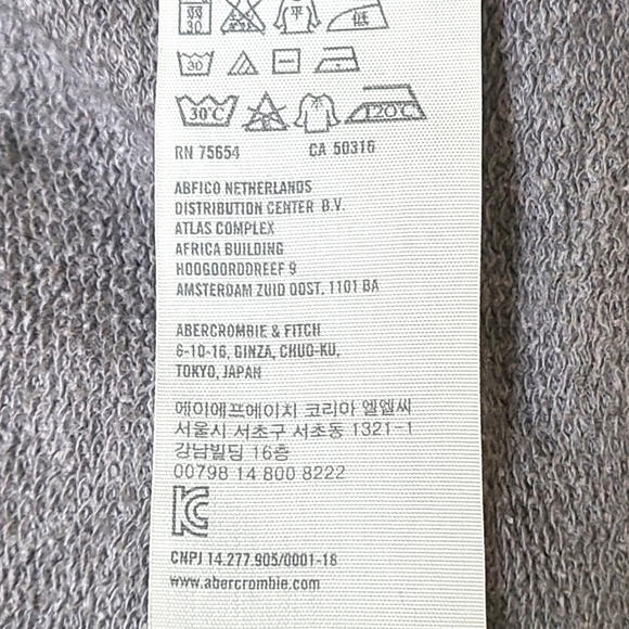 Hollister Gray Wide Neck Slight Hi-Low Wolf Sequin Detail Sweatshirt Size Small - Picture 4 of 6